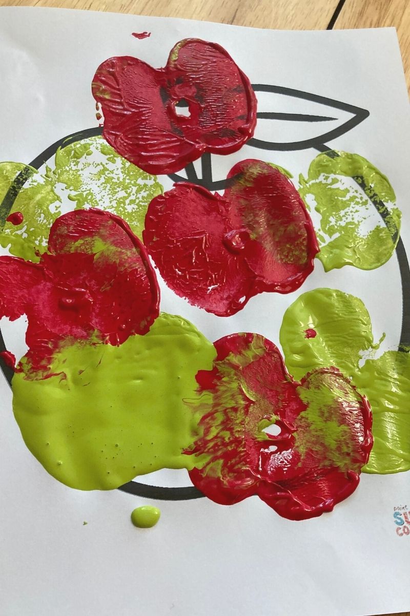 Apple Painting Craft for Kindergarten