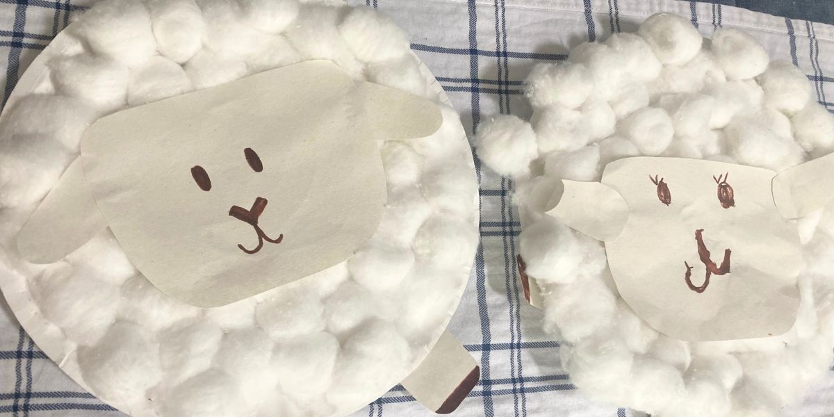 Easy Toddler Craft - Cotton Ball Sheep - 7 Days of Play
