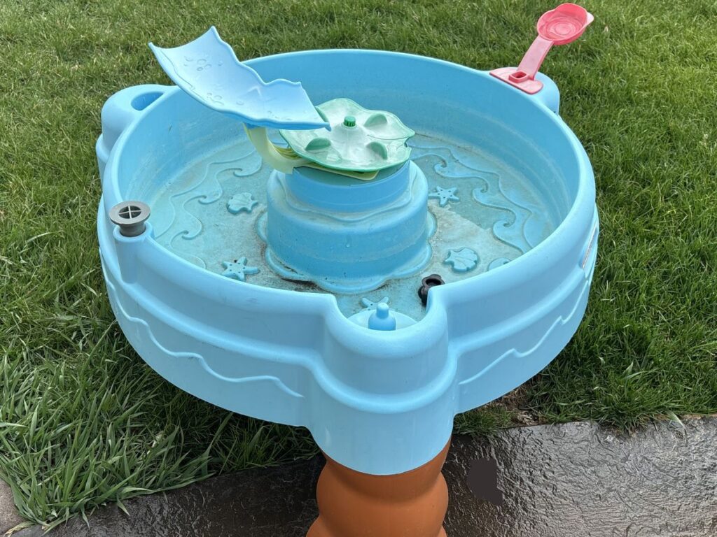 Litte Tikes Fish n' Splash Water Table Review