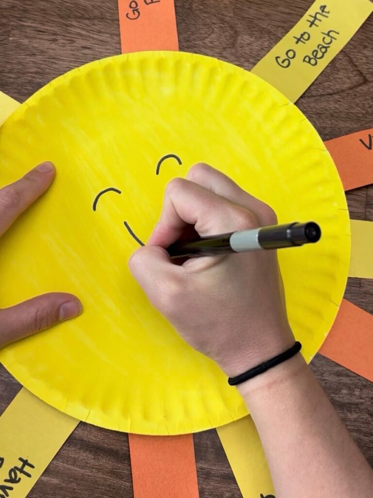 Summer Bucket List Craft Smiley Face